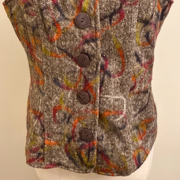 Christopher & Banks Brown Yellow Graffiti Button Down Sleeveless Vest Size M - Picture 3 of 11